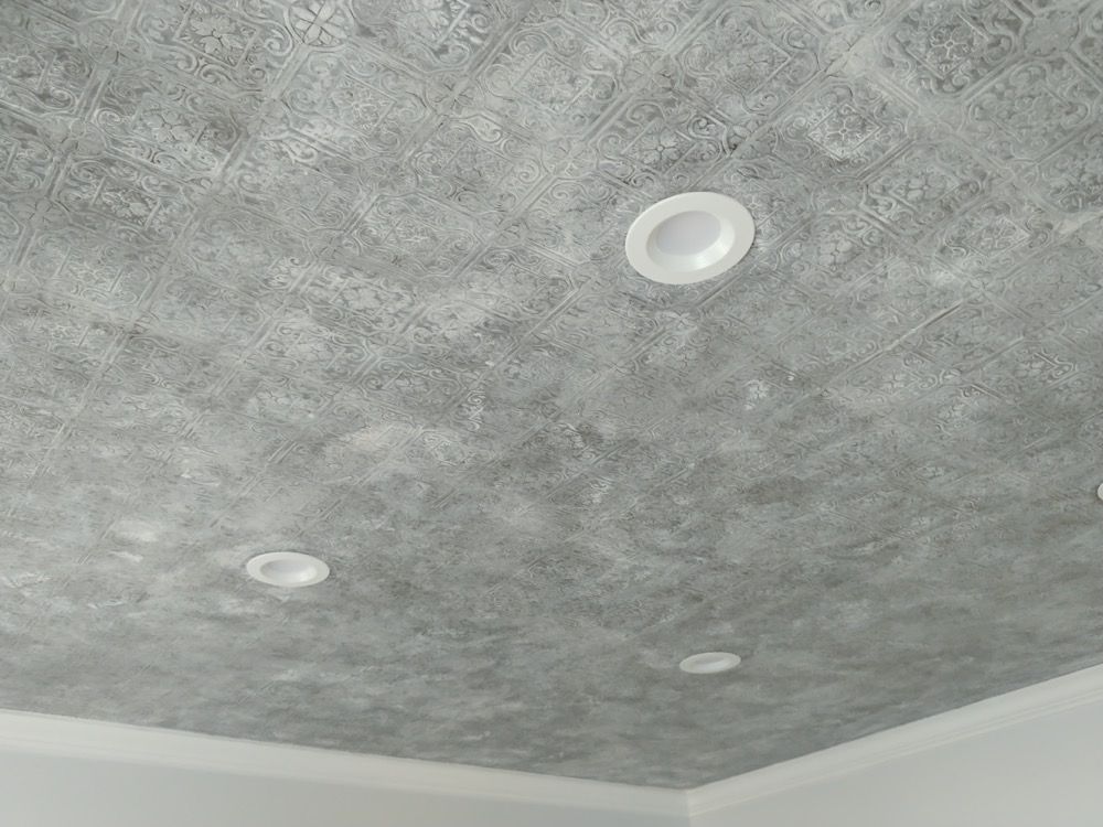 Painted ceiling with faux finish