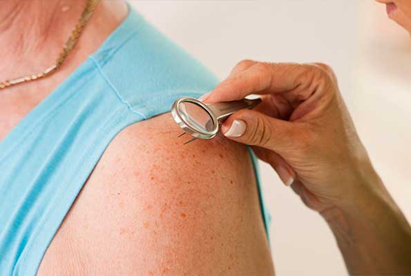 DRA. LORENA DE LA CRUZ LÓPEZ