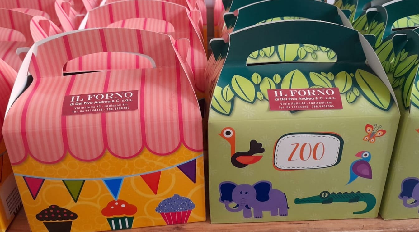 Box con prodotti da forno per bambini