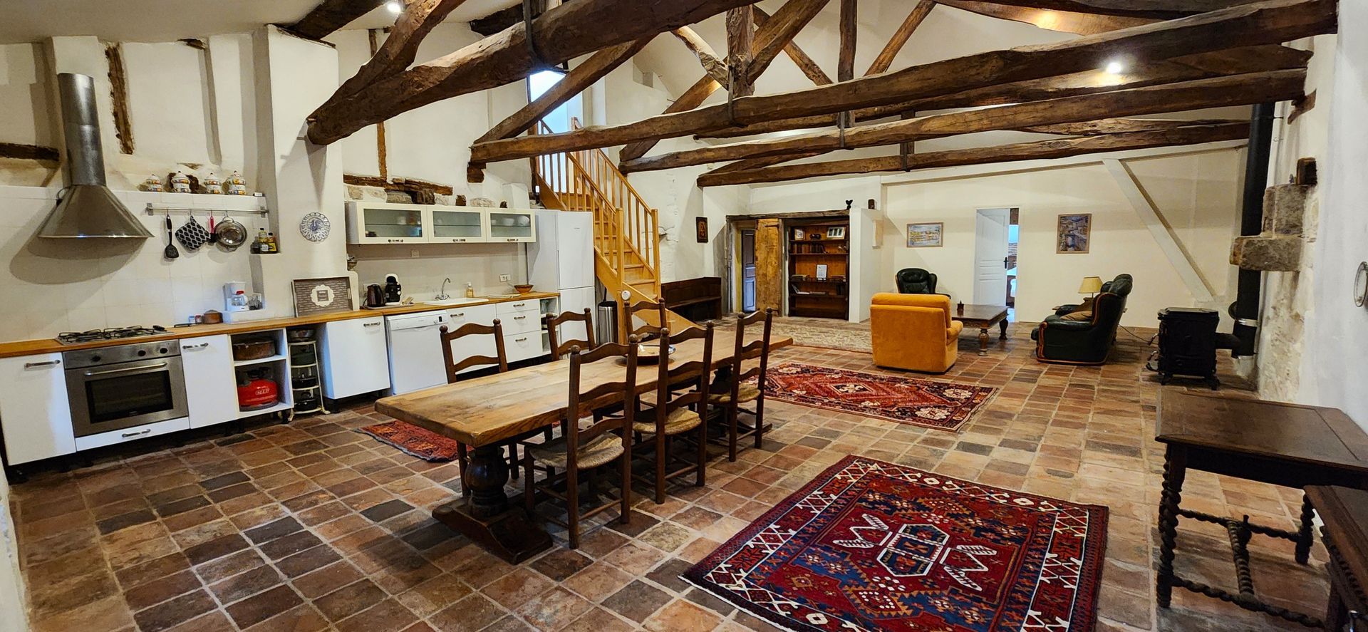 Open plan living room, kitchen and dining room