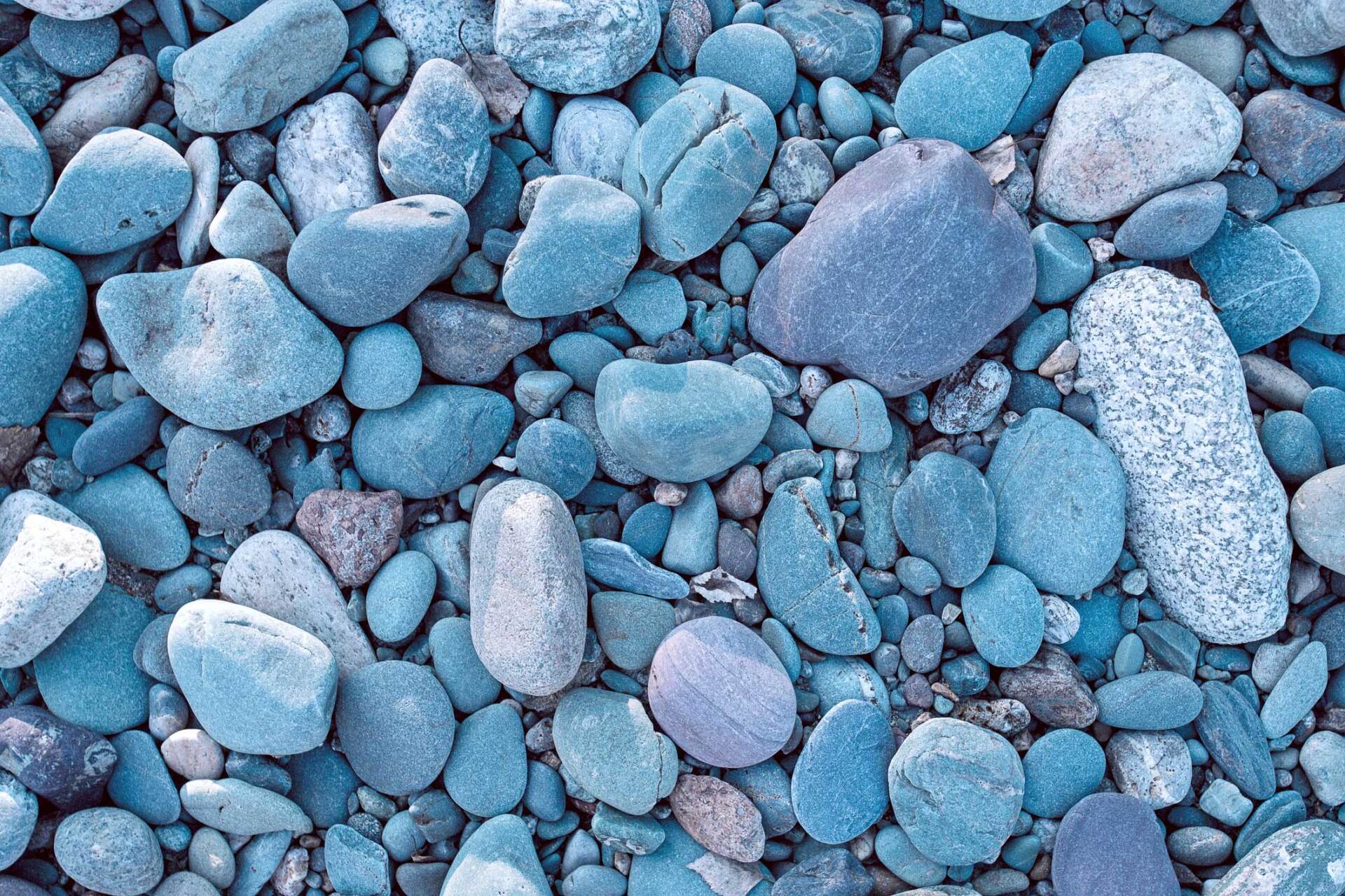 River cobbles — Diamond Springs, CA — Jalquin’s Trucking