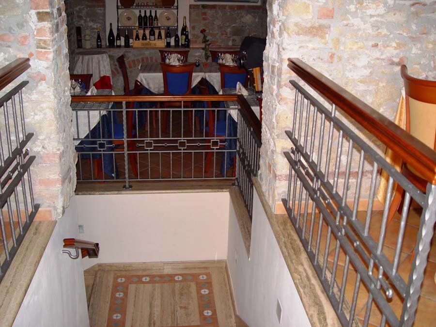 gli ambienti interni del ristorante