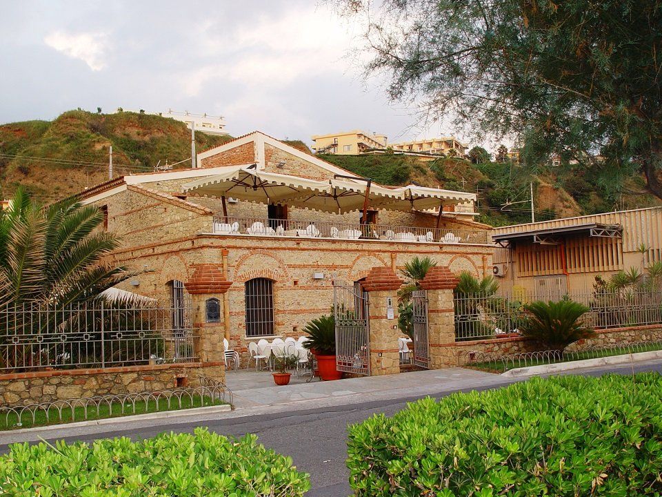 cancello per accedere al ristorante