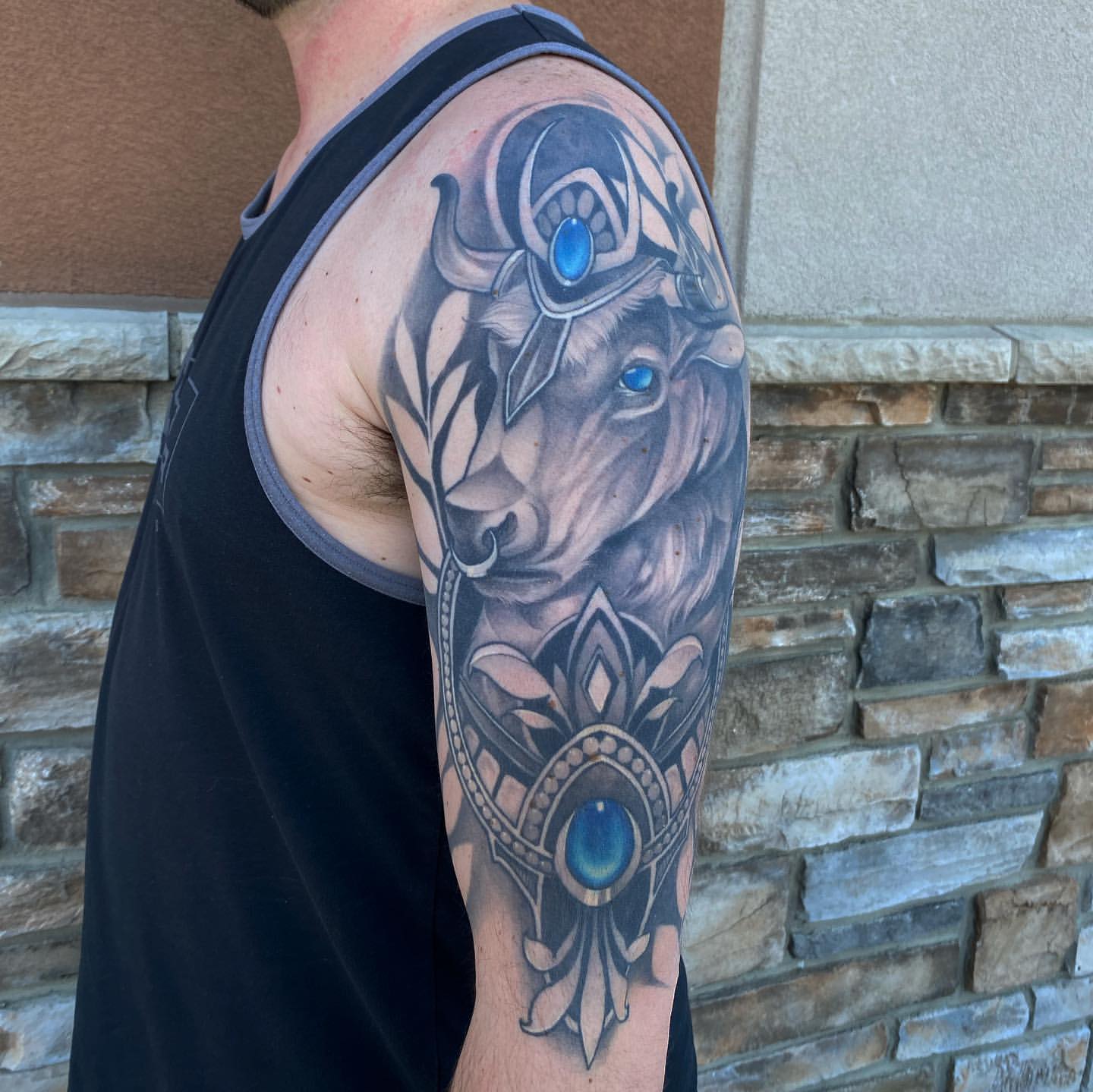 Bull and Jewel Tattoo by Sasha Day at Black Gold Tattoo Co in Edmonton Alberta Canada
