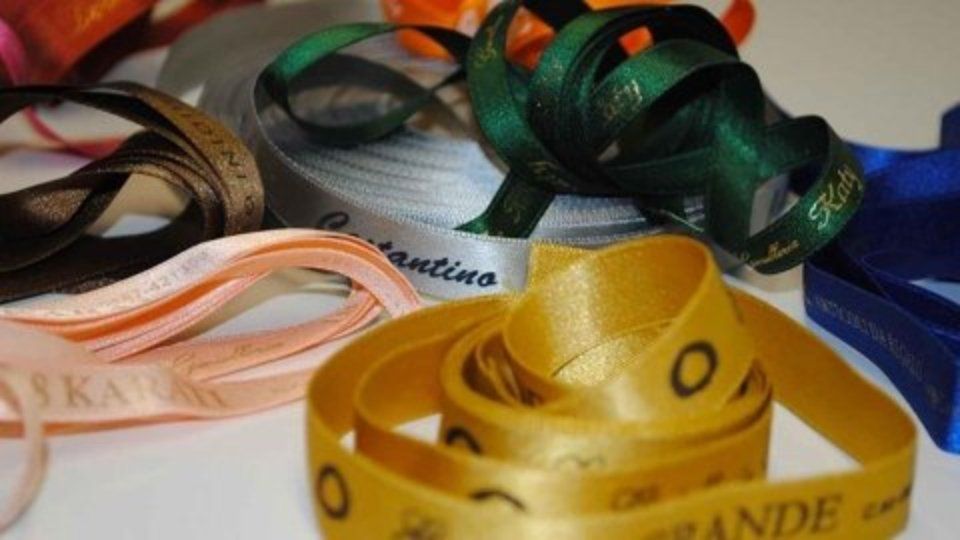 rotoli di nastri ed etichette adesive a Bari