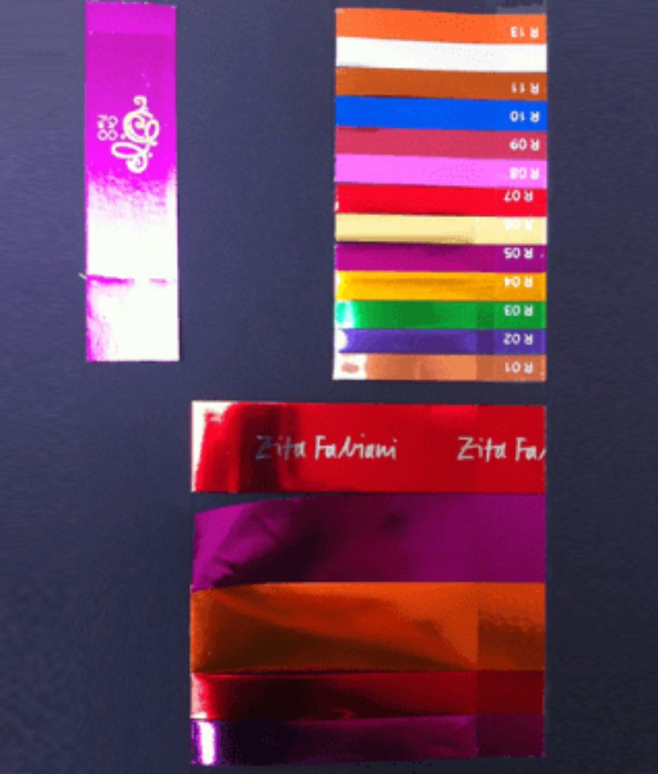 nastri di colori sgargianti ed etichette adesive a Bari