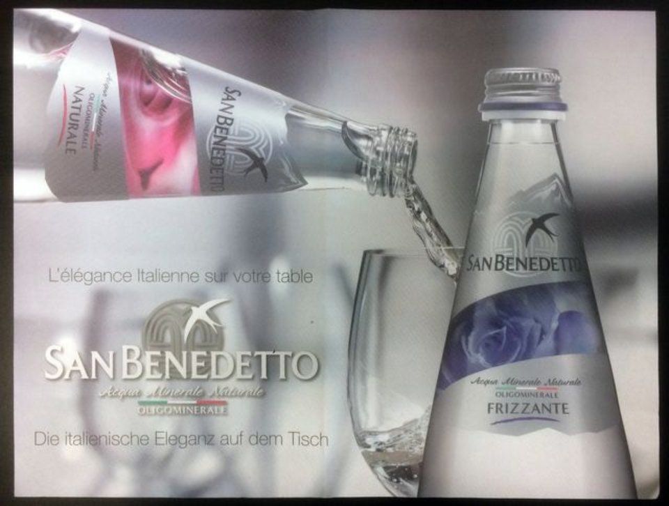 tovaglietta da tavolo di carta