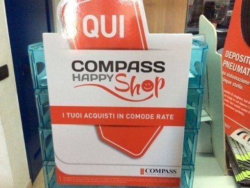 manifesto pubblicitario per revisioni auto