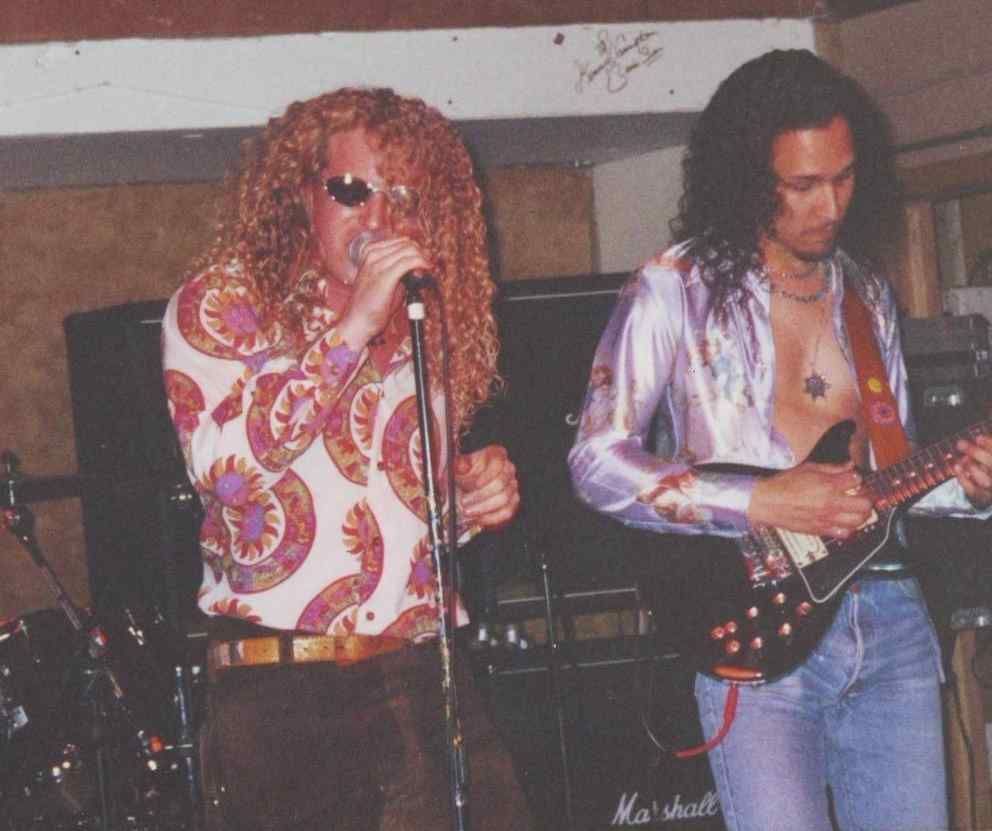 Live Classic Rock Music with Cosmic Dance 