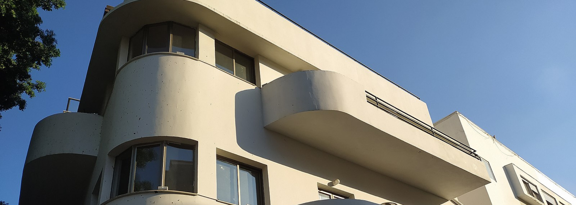 Picture of Bauhaus architecture.