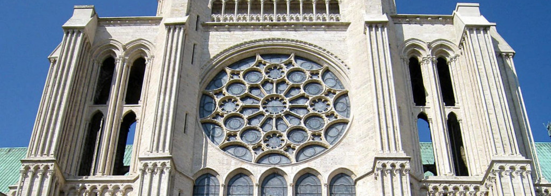 Picture of Chartres Cathedral.