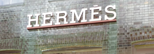 Picture of Hermes glass wall store. Picture of Hermes glass wall store.