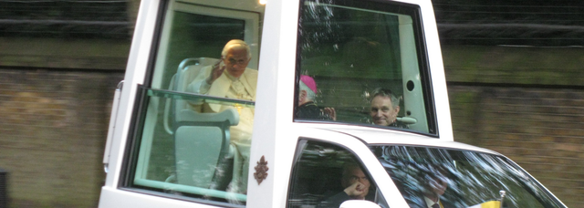 Picture of a popemobile with glass sides. Picture of a popemobile with glass sides.