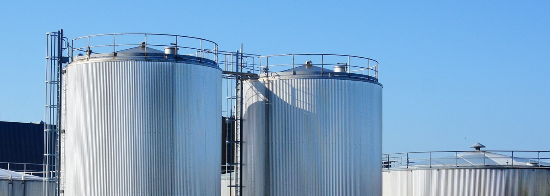 Picture of a water tank.