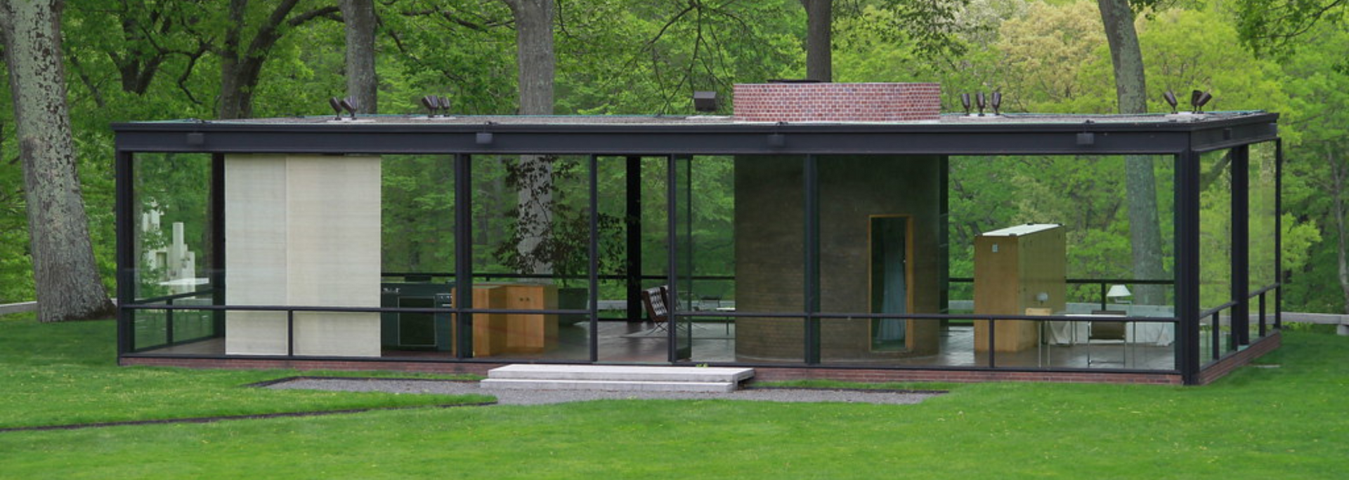 Picture of the Glass House in Connecticut.