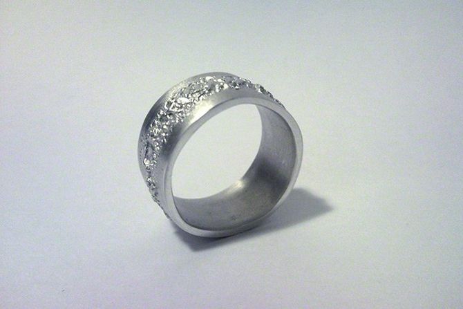 Fine silver ring with texture