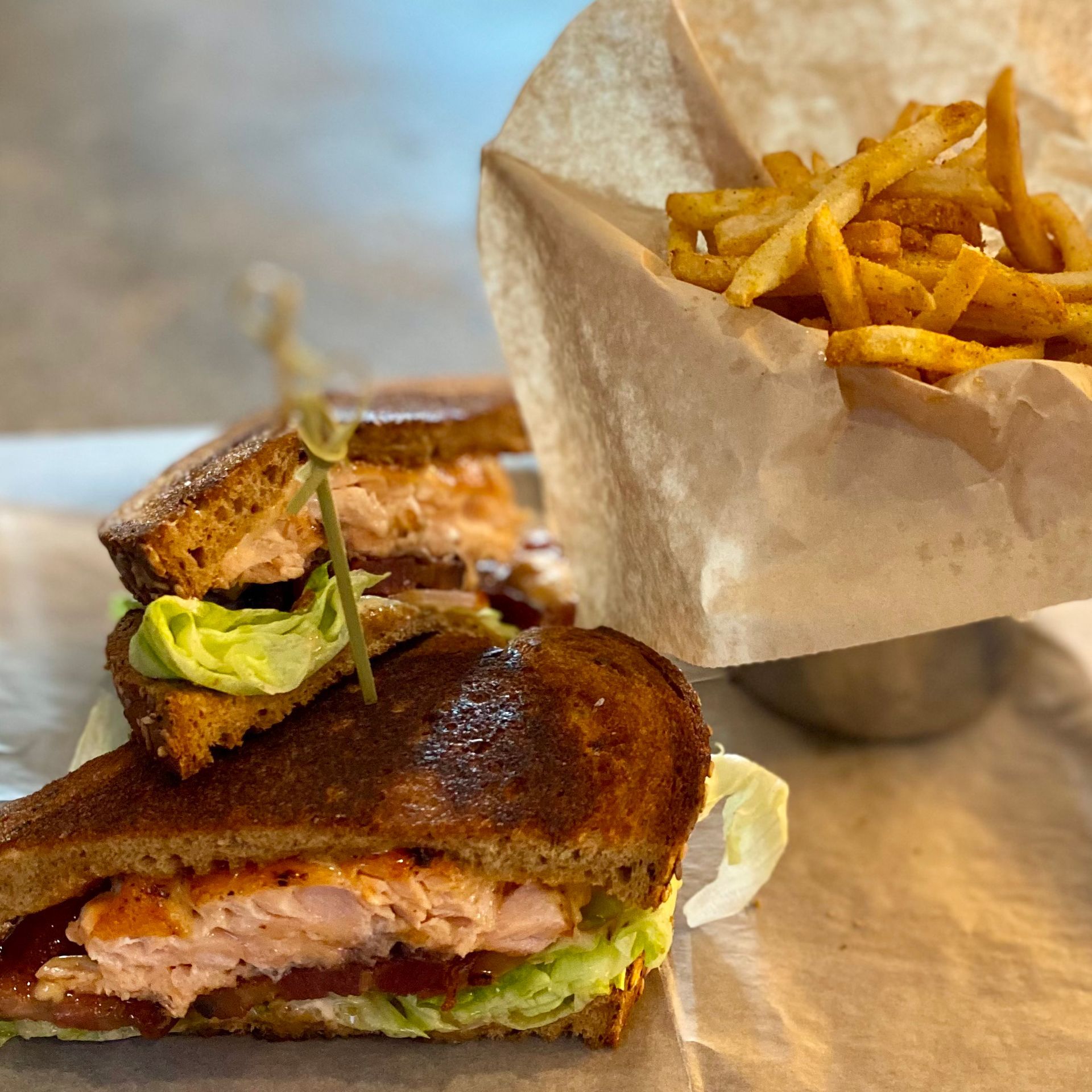 Pulled Pork Sandwich w / Fries or Side Salad $16
Pulled Pork, House BBQ Sauce, Crispy Onion Straws, House Pickles, Fresh Coleslaw, Toasted Brioche Bun. Choice of Fries or Side Salad
