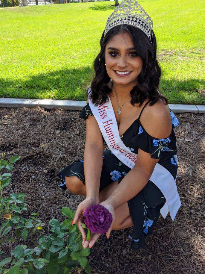 Miss Huntington Beach Rose Garden Ceremony