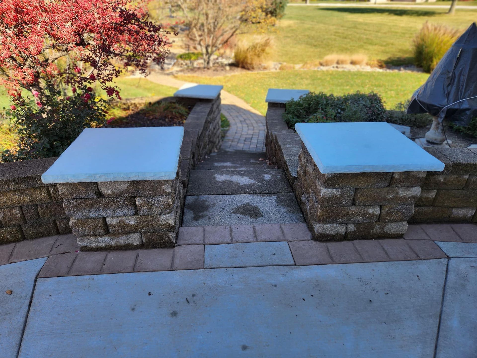 Stamp Brick Border and Retaining - Wall Waterloo, IL - Hoffman Concrete LLC