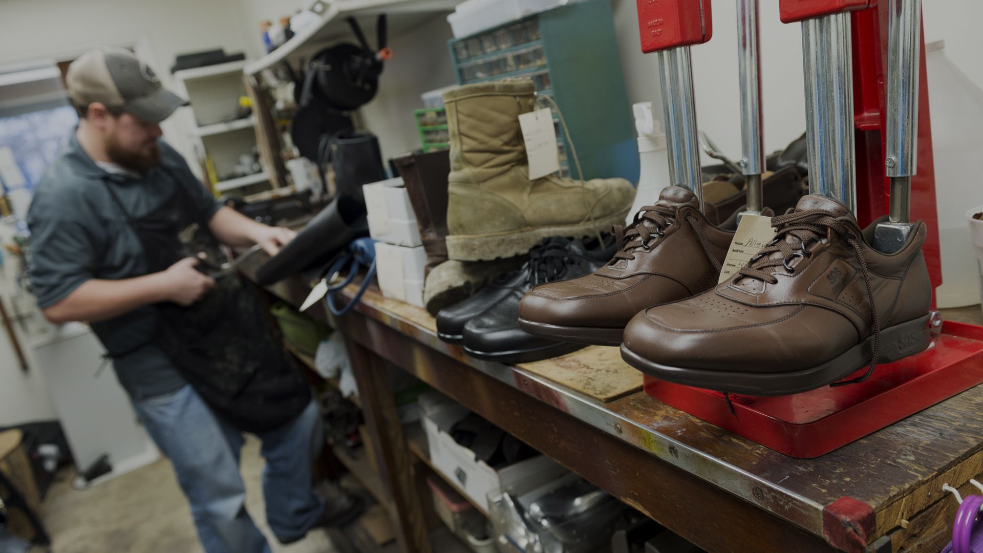 columbia shoe repair
