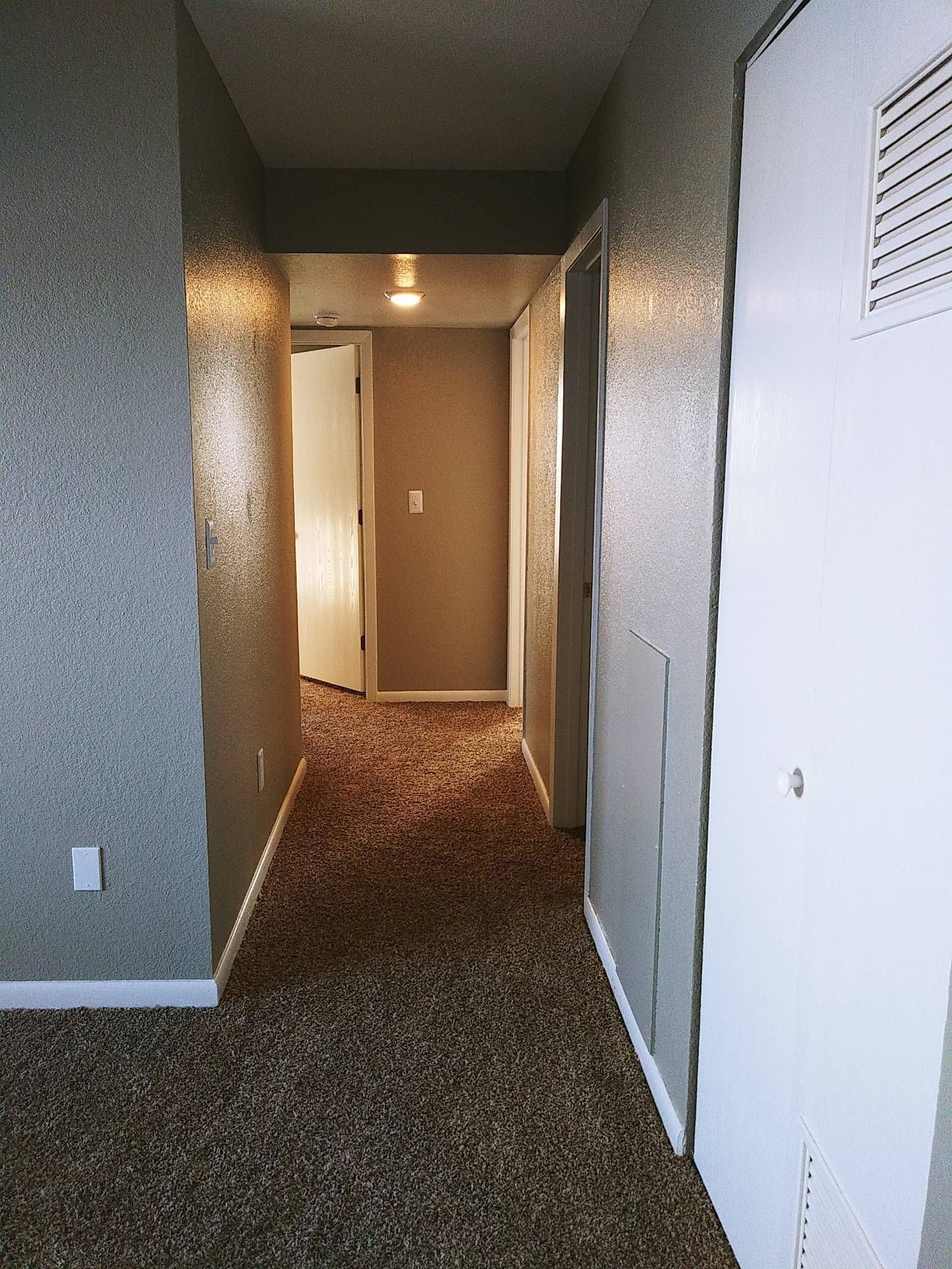 Crain Management Pheasant Point Apartments