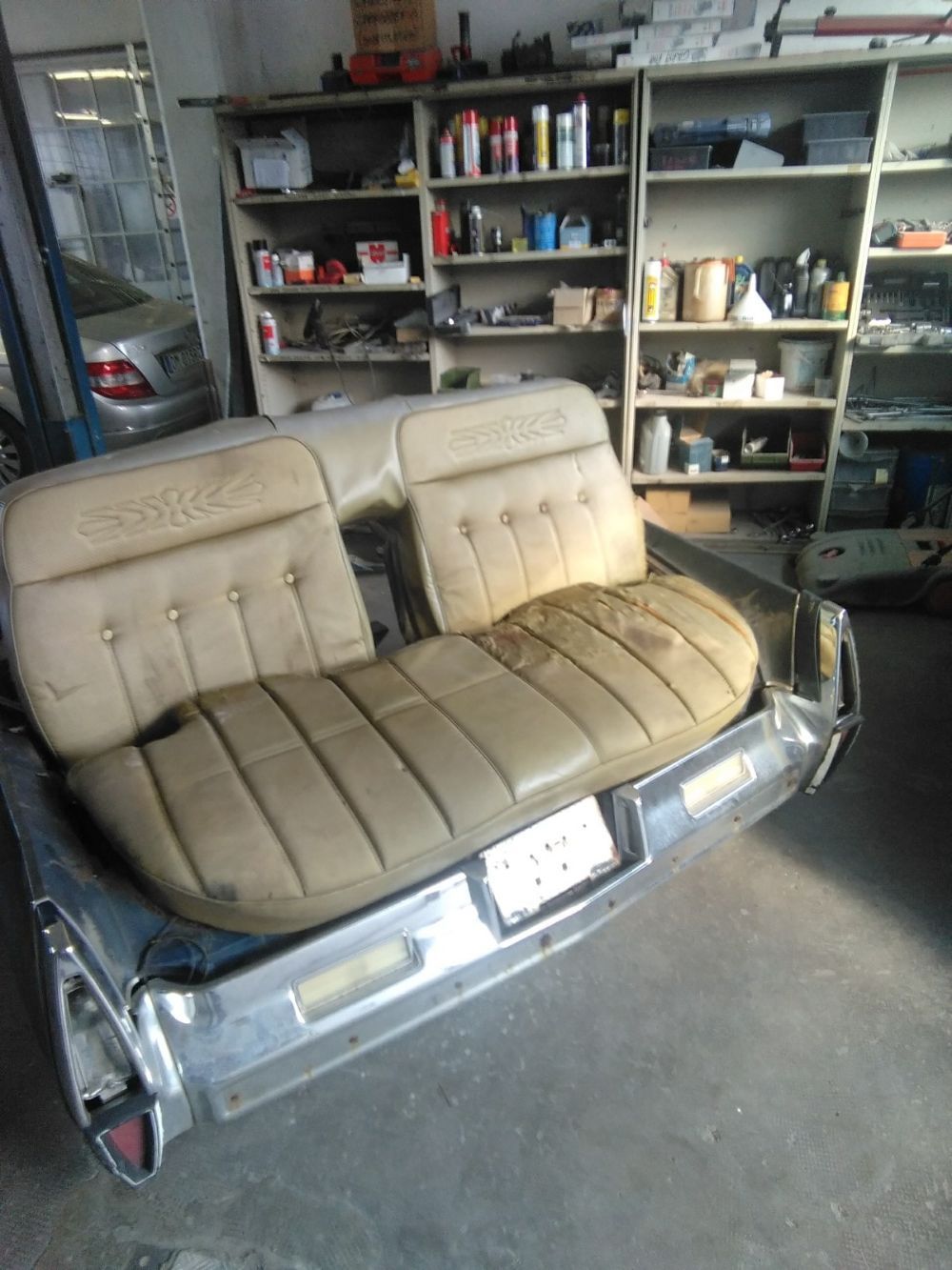 recupero interni in pelle d'epoca