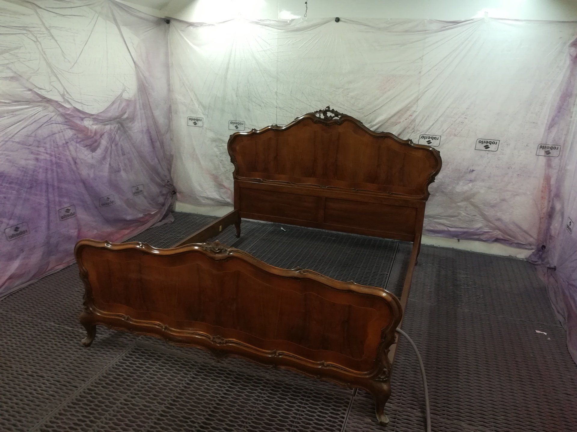 verniciatura letto, prima