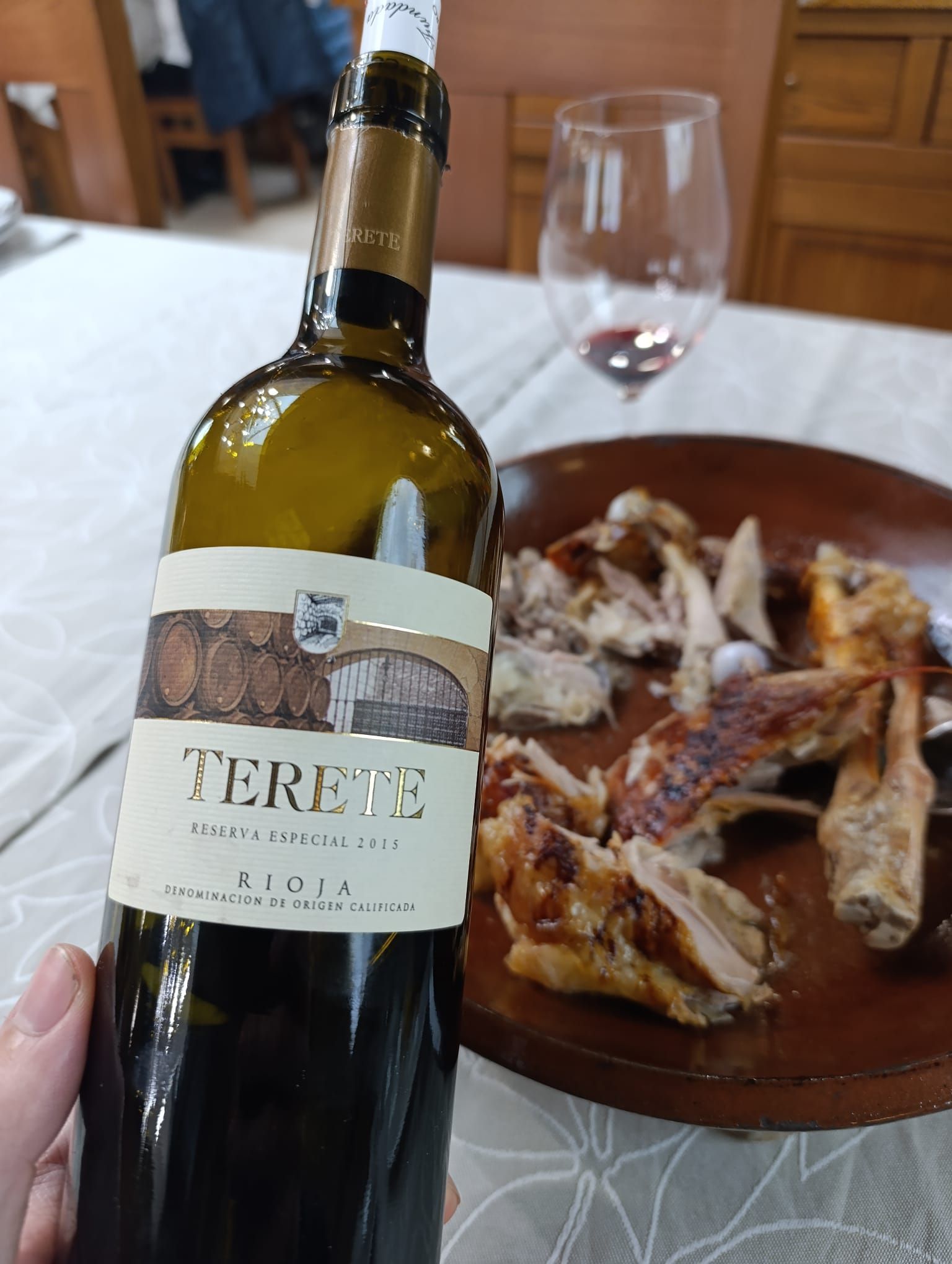 Lamb & Wine in Terete
