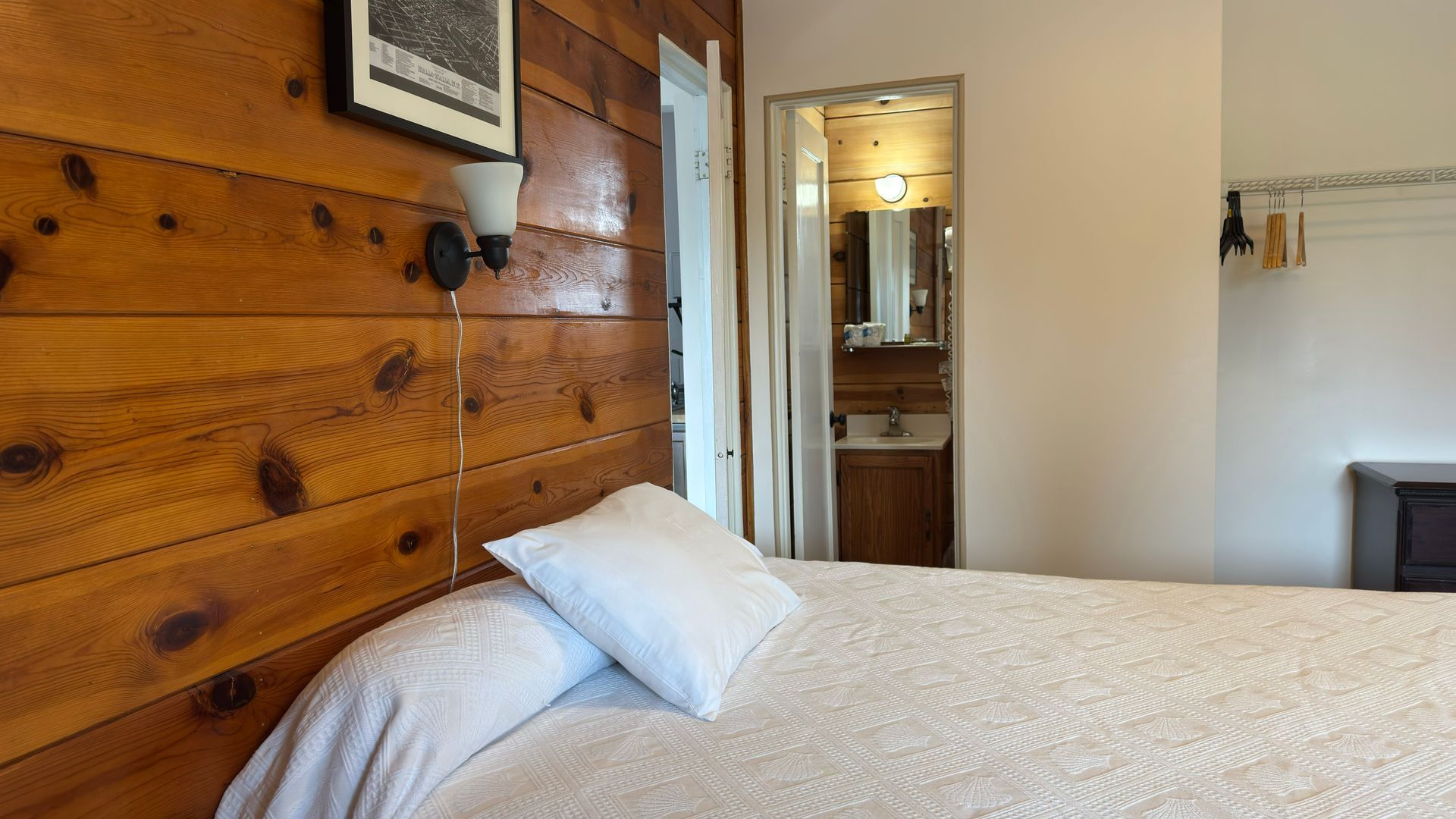 Bedroom in the Suite