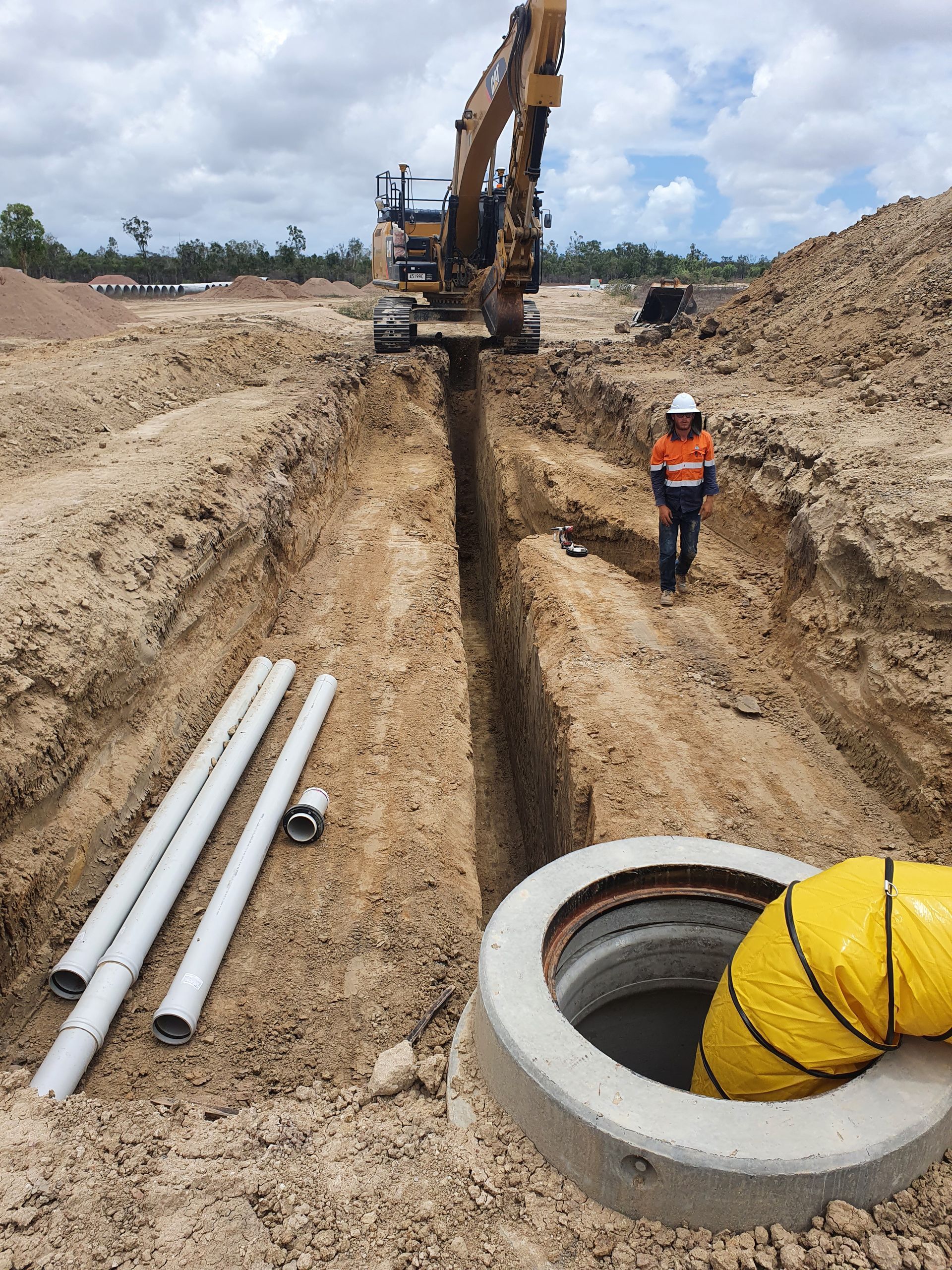 Plumber repairing pressure pipes - Plumber in Mount Low, QLD