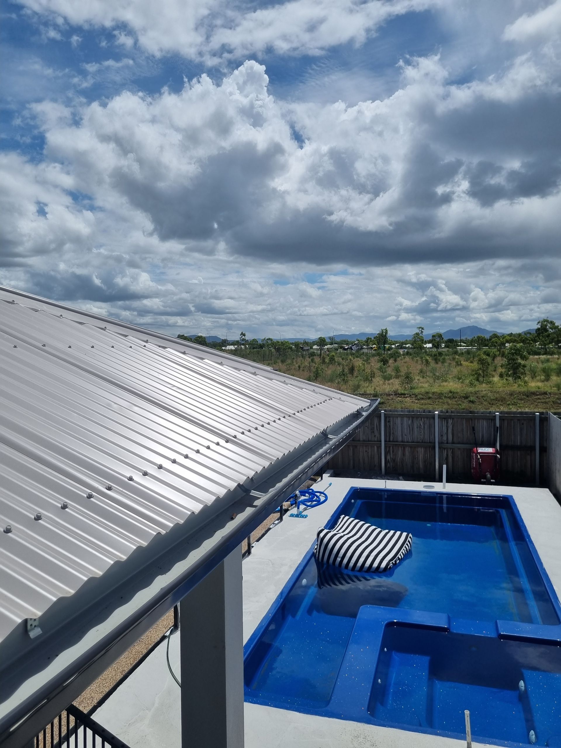 Tin Roof In The Sun- Plumber in Mount Low, QLD
