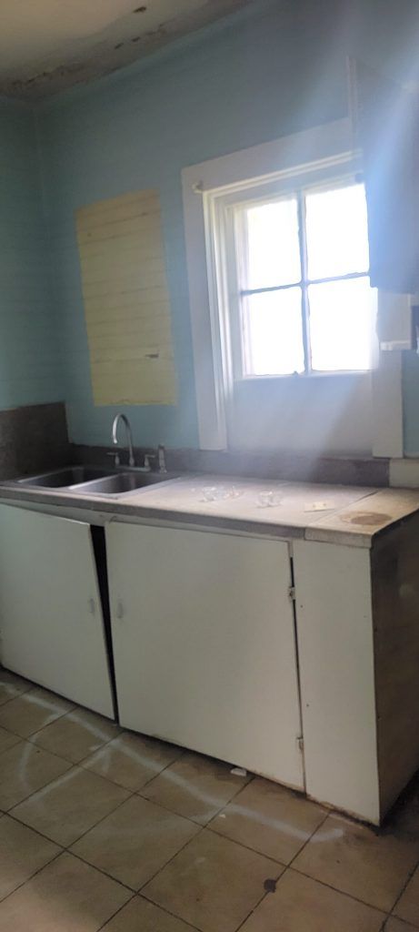 Before Kitchen Remodeling