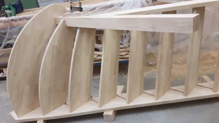 voorbeeld werkhuis houten trap