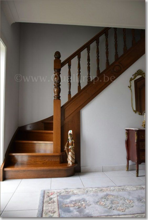klassieke houten trap 