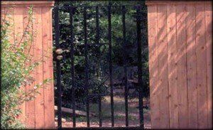 image-325982-123822-wood-gate-services.jpg?1442419063587