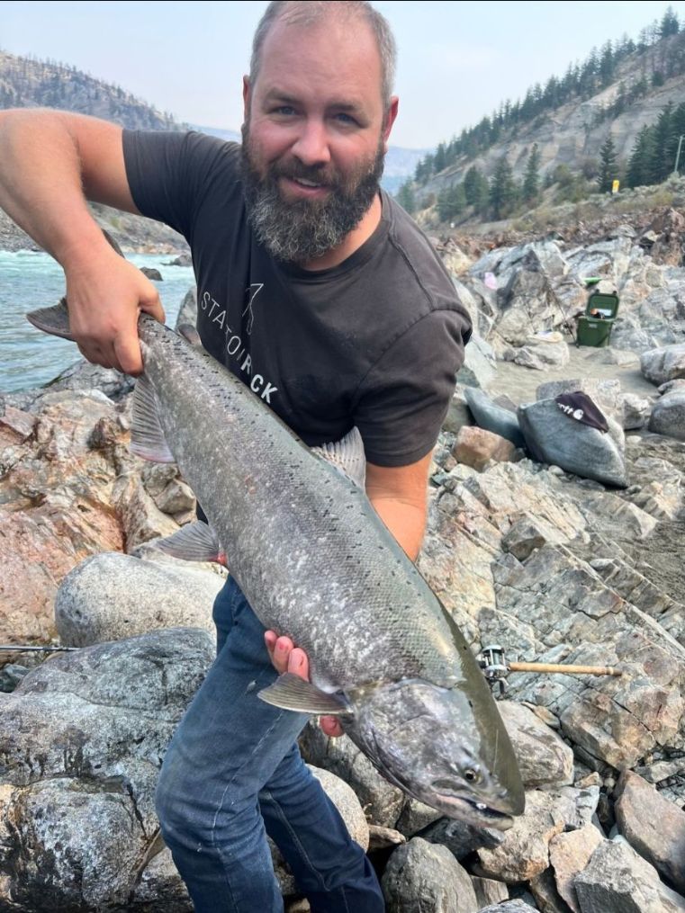 A circle with a person 's face in it.