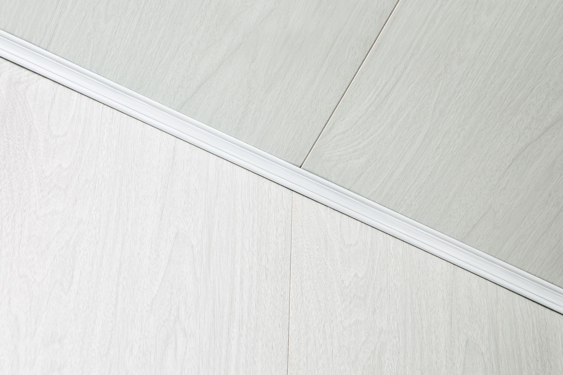 Cielorraso y revestimiento de PVC 5mm- Gris fresno.