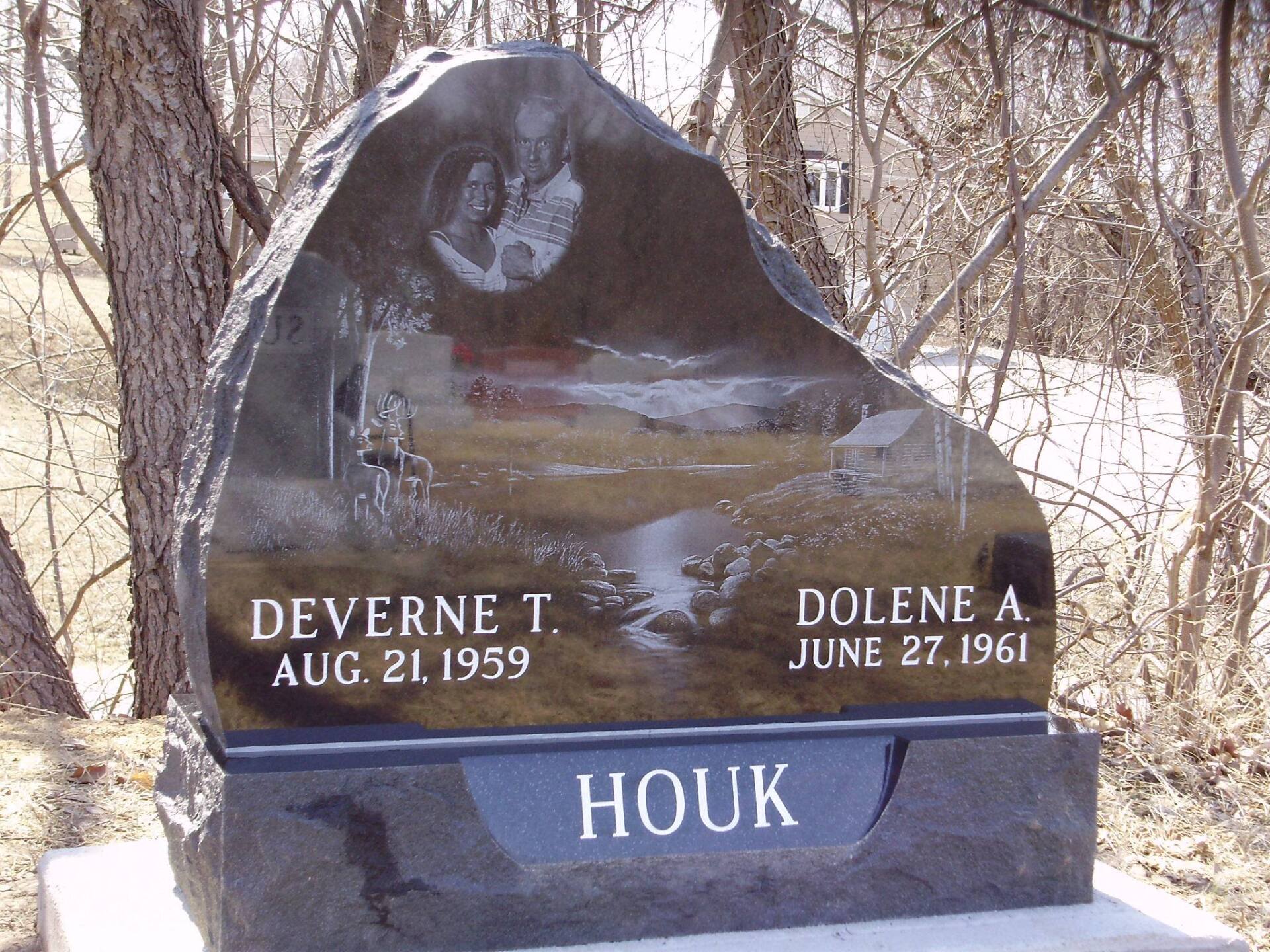 Laser Scene Monument - Ottumwa, IA - Patterson Monument LLC