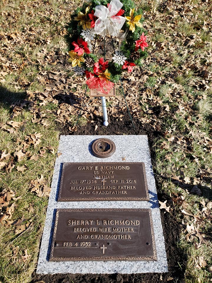 Veteran And His Wife Monument - Ottumwa, IA - Patterson Monument LLC