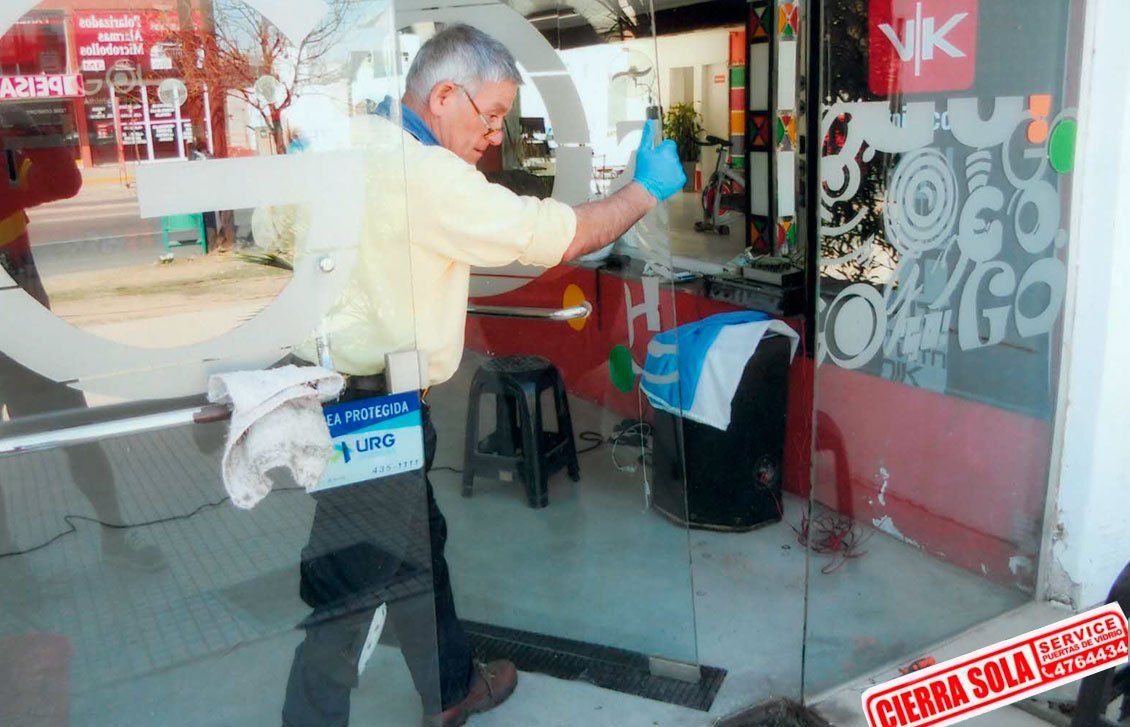 Service de Puertas de Vidrio