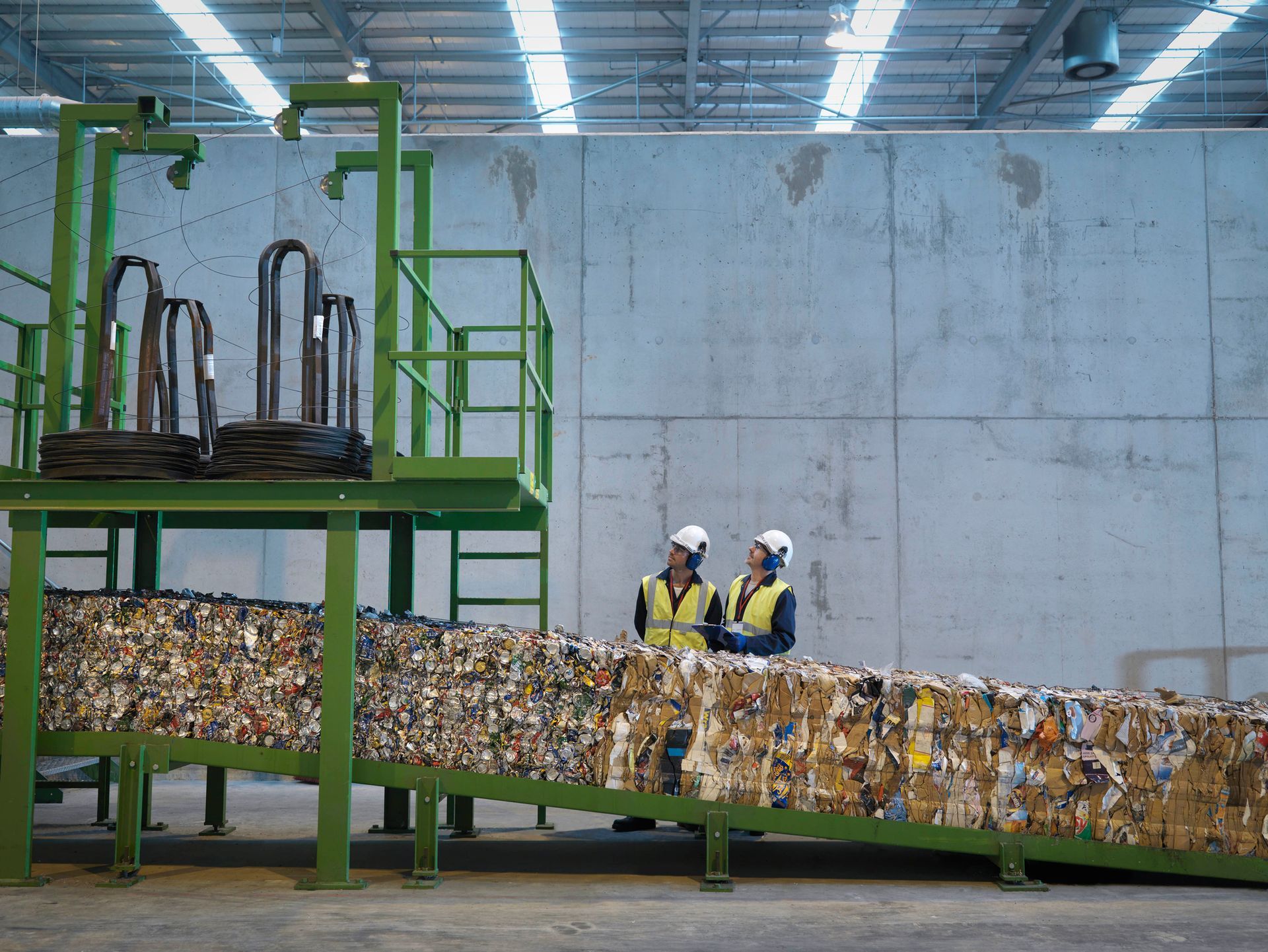 Conveyor Belt With Cardboard - Concord, CA - Garaventa Enterprises Inc