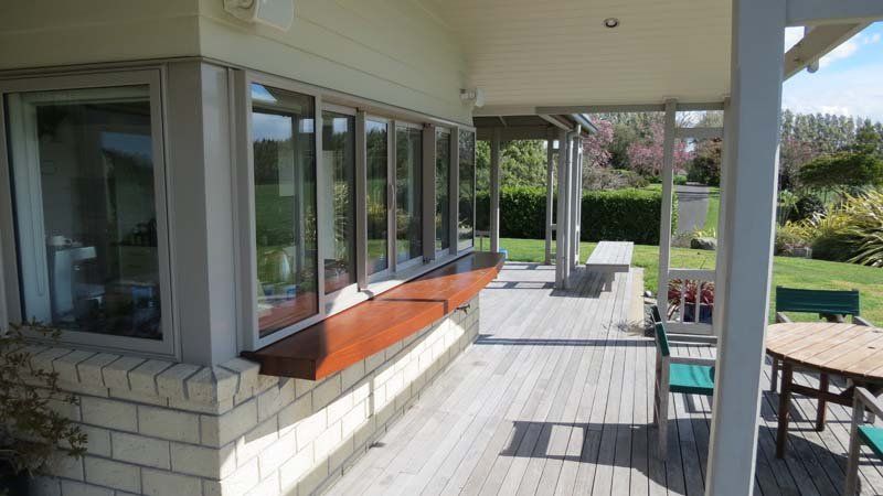 Exterior view of the house after renovation 