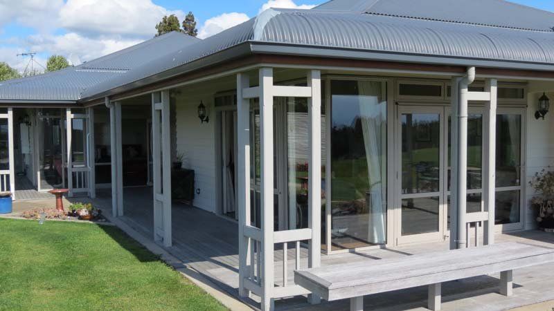 Exterior view of the house after renovation 