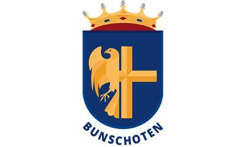 Een blauw schild met een kruis en een adelaar erop.