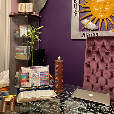 Psychic Indian Healer Room — Atlanta, GA — Psychic Indian Healer
