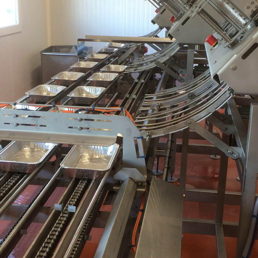 Automatic and Continuous feed of trays Tray Denester