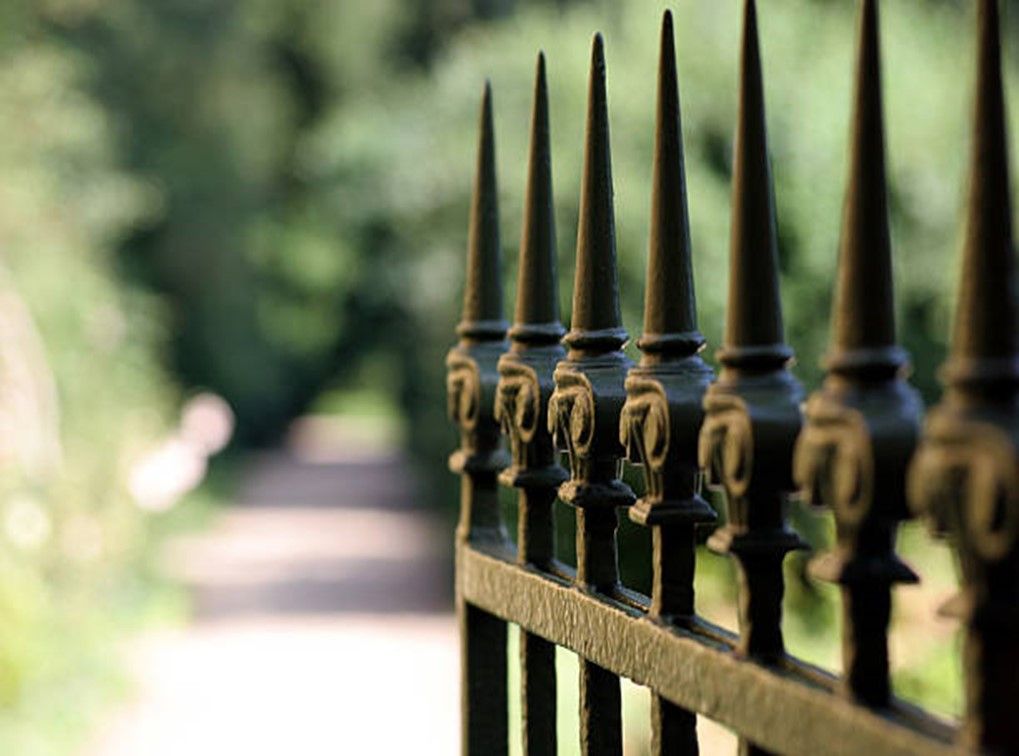 Heritage Style Fencing — Numurkah, VIC — L & J Webb’s Fencing