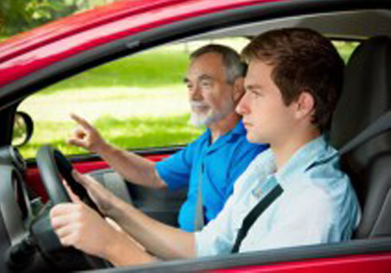 Teenager learning to drive - driving school in Butler, NJ