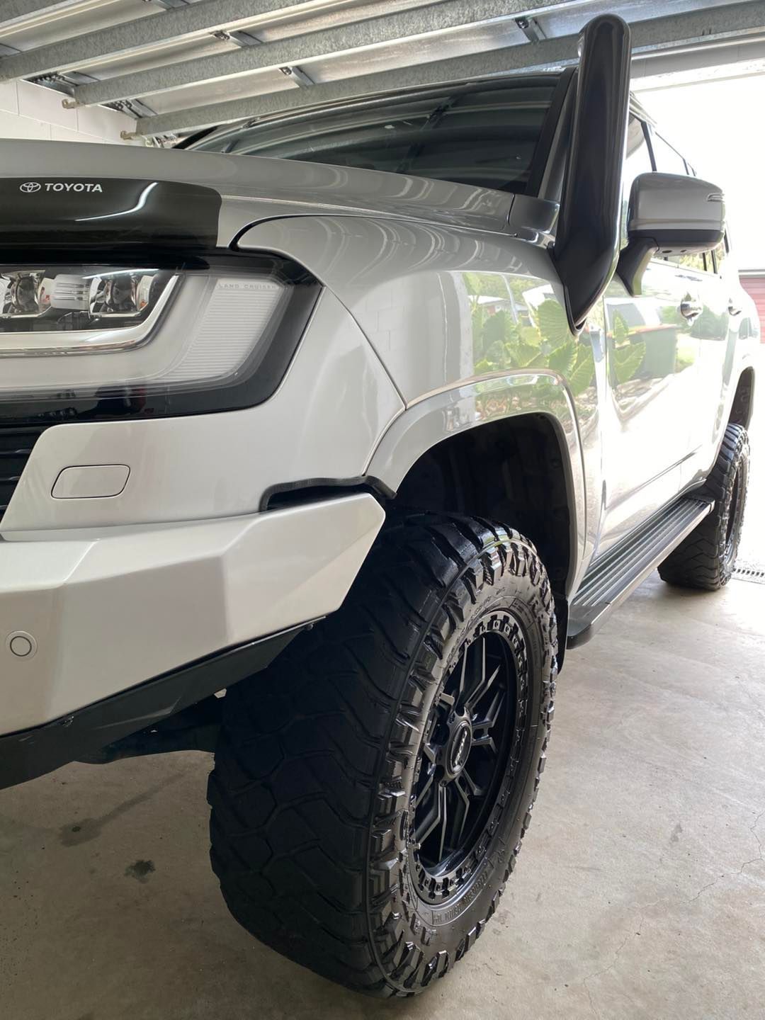 White Off-road SUV With Black Wheels — Detailed By Dan In Mirriwinni, QLD