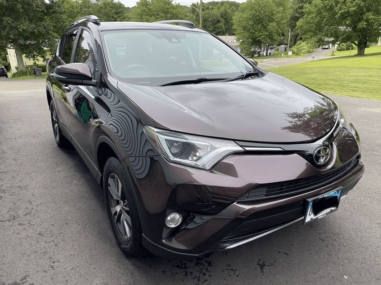 Brown Toyota RAV4 SUV — Detailed By Dan In Gordonvale, QLD